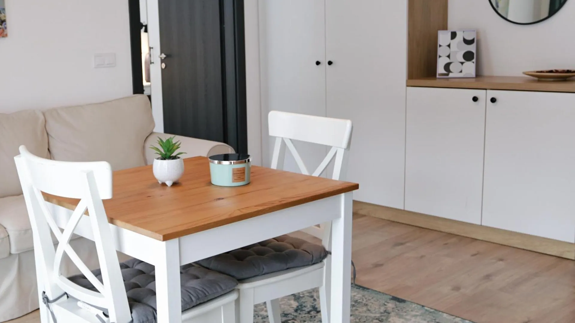 Urban Nest - Luxe Hideaway In Belvedere Bucureşti