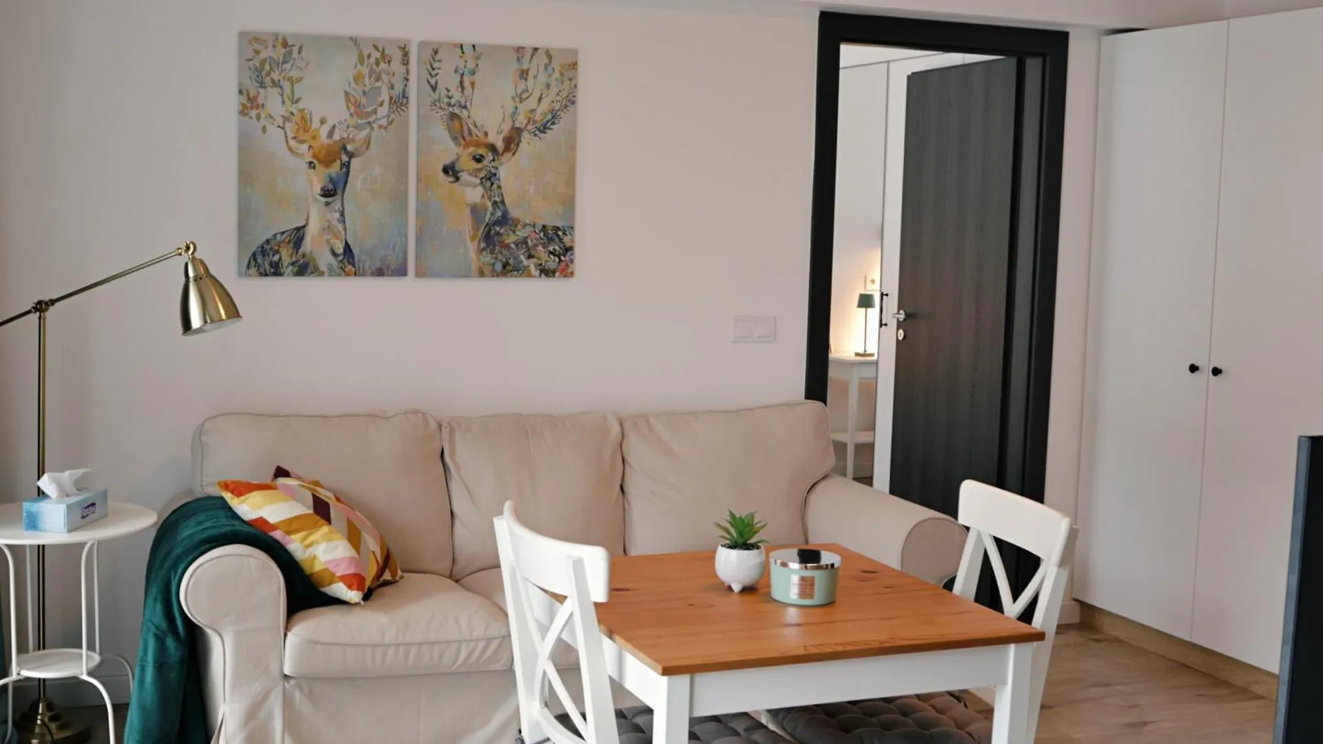 Urban Nest - Luxe Hideaway In Belvedere Bucureşti